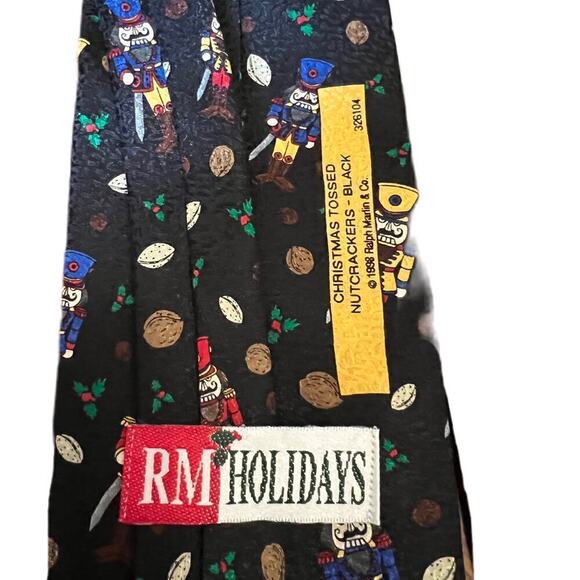 RM Holidays Christmas Tossed Nutcrackers Black Silk - Picture 3 of 3